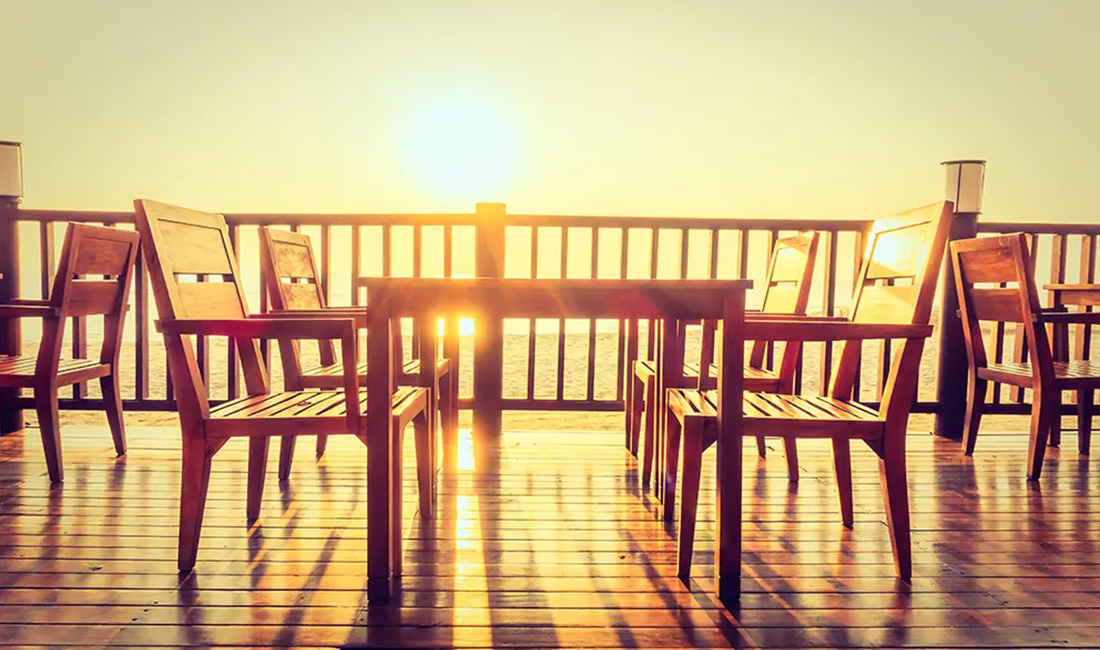Should I Oil My Outdoor Teak Furniture: Expert Advice for Proper Care