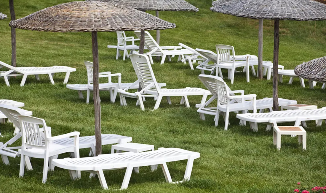 How To Clean Plastic Outdoor Furniture
