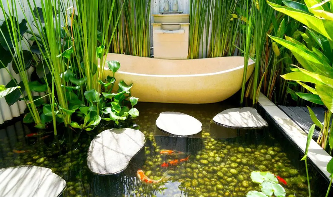 9 Awesome Outdoor Bathroom Ideas