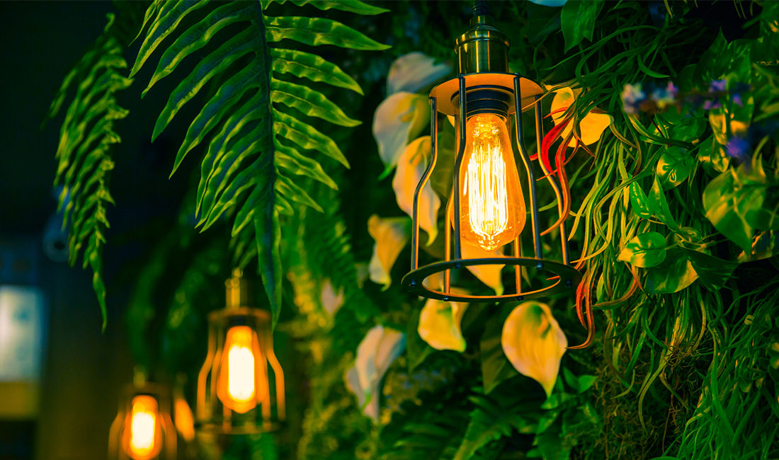 14 Outdoor Lighting Ideas for Front of House