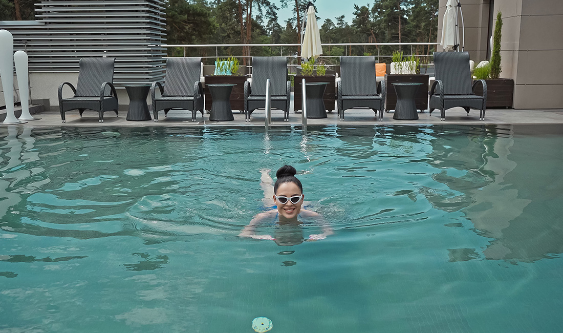 Outdoor Pool Furniture Ideas